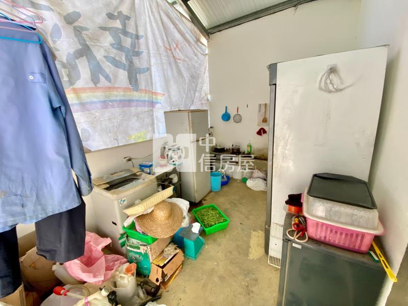 近中台禪寺附農舍大地坪農地房屋室內格局與周邊環境