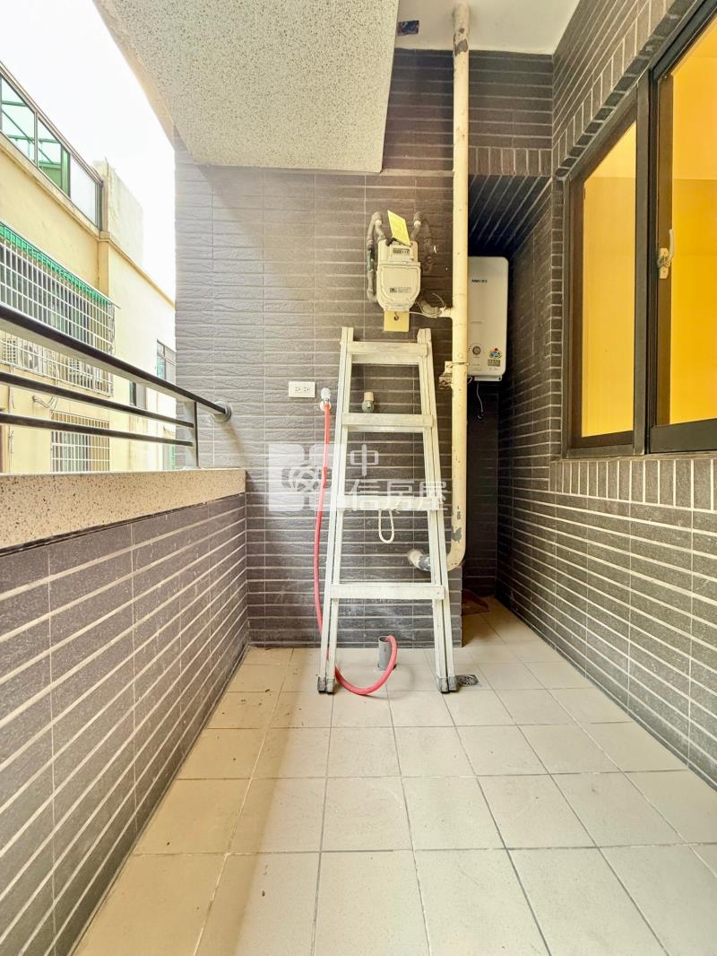 震後旱溪夜市河畔旁最美奶油風溫馨3房已租平車房屋室內格局與周邊環境