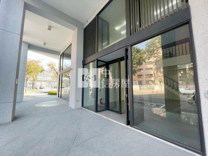 寶鴻清美五權車站挑高雙平車黃金店面房屋室內格局與周邊環境