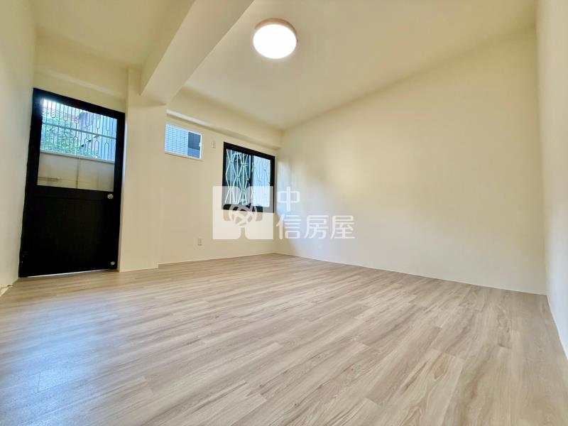 一中商圈｜入門玄關三面採光電線更新超大陽台二樓3房美寓房屋室內格局與周邊環境