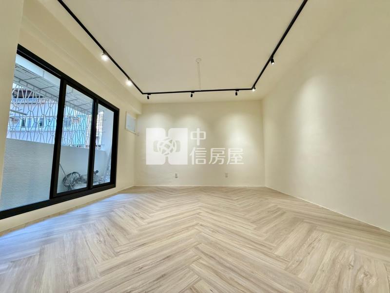 一中商圈｜入門玄關三面採光電線更新超大陽台二樓3房美寓房屋室內格局與周邊環境