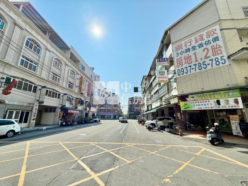 中山路商圈低總價精緻裝潢三房美寓房屋室內格局與周邊環境