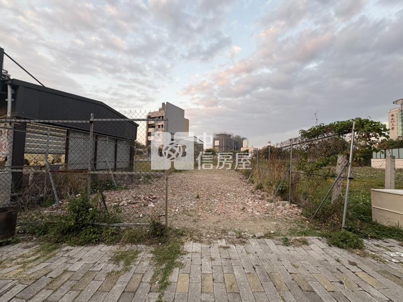 水湳經貿大面寬建地房屋室內格局與周邊環境