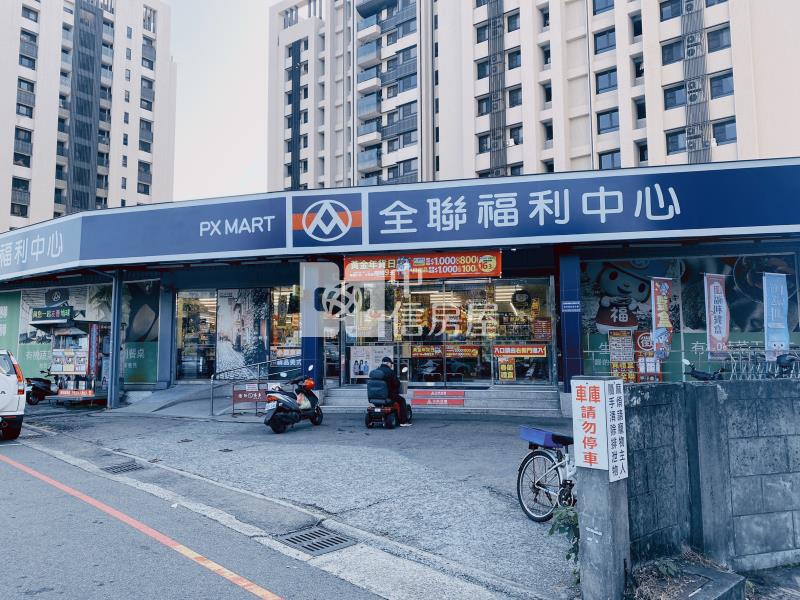 正中清路水湳經貿角間金透店房屋室內格局與周邊環境