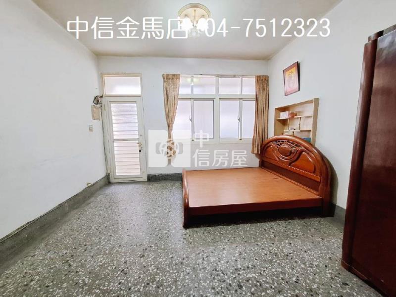 忠孝國小騎樓透天房屋室內格局與周邊環境