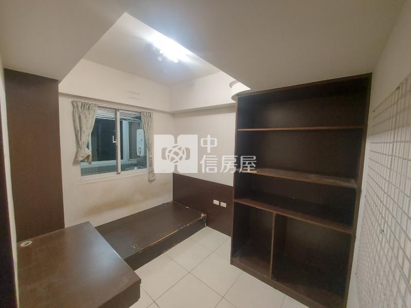 世紀花園三房車房屋室內格局與周邊環境