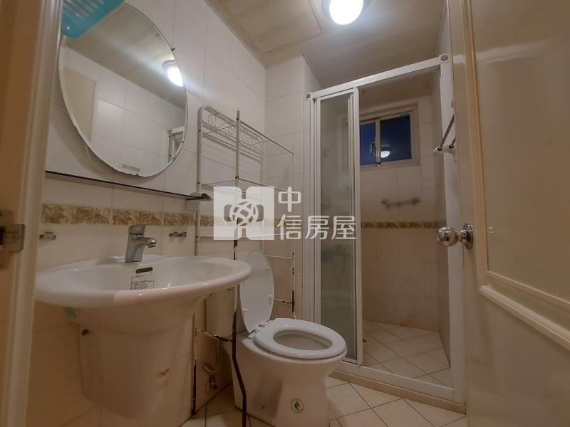 世紀花園三房車房屋室內格局與周邊環境