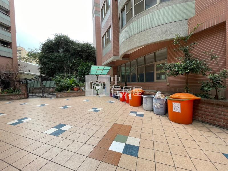 震後一中商圈三房休旅車位房屋室內格局與周邊環境