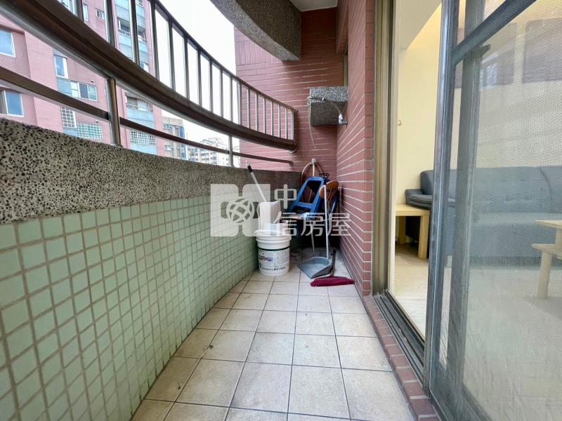 震後一中商圈三房休旅車位房屋室內格局與周邊環境