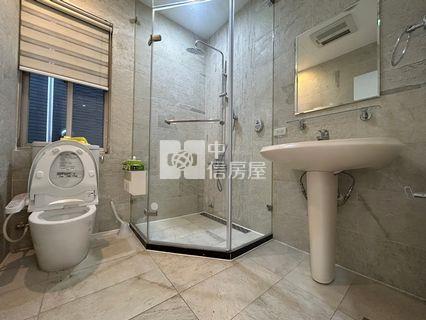 長庚超美露台戶房屋室內格局與周邊環境