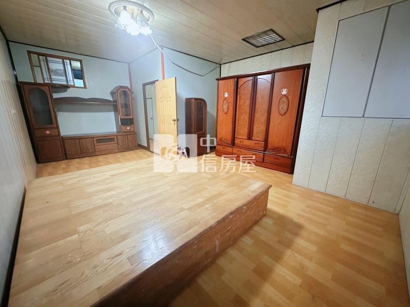 近交流道建國前停美透房屋室內格局與周邊環境