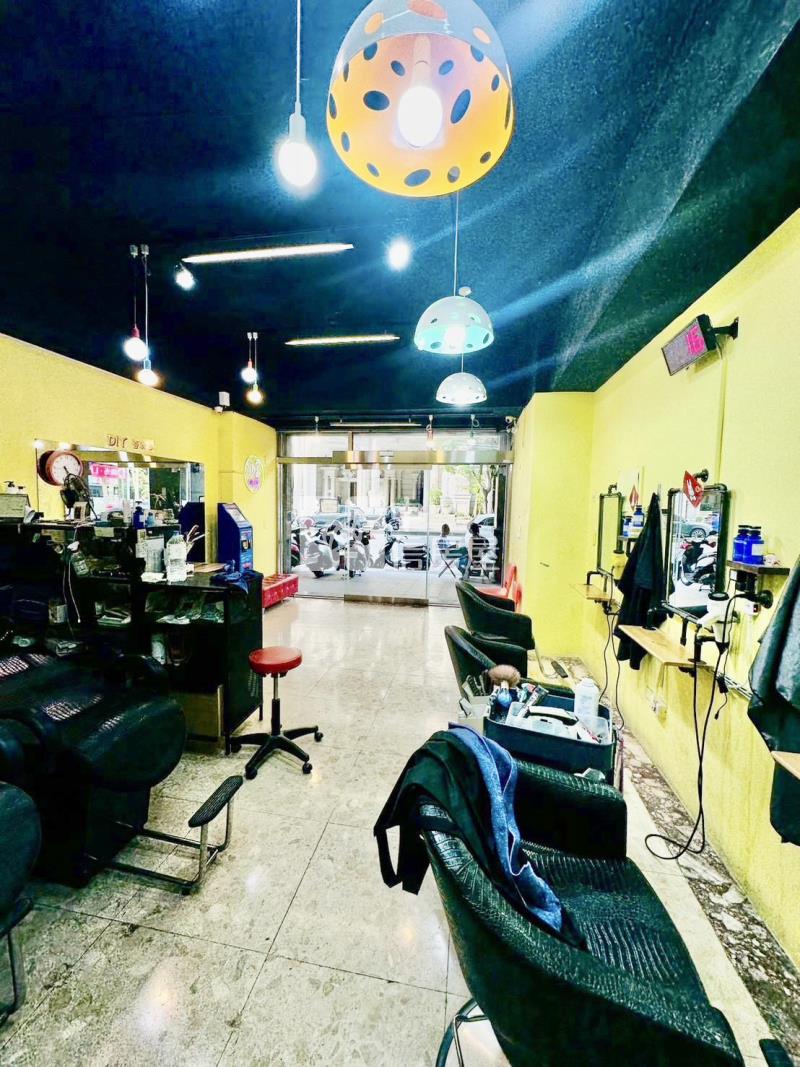 新光青海黃金樓店房屋室內格局與周邊環境