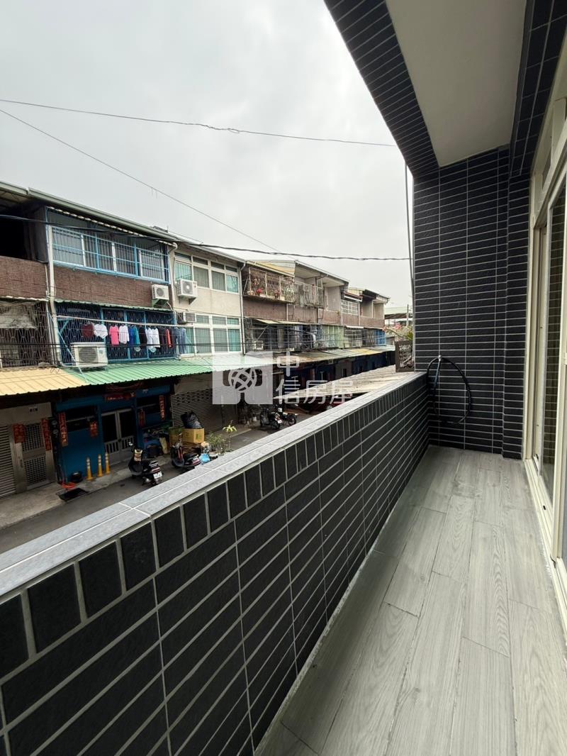 美群國小大地坪全新整理孝親房透天房屋室內格局與周邊環境