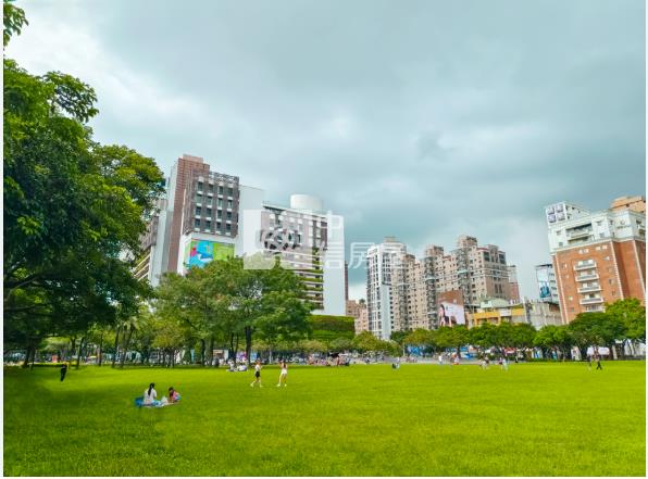 向上市場|零公設三房二樓公寓房屋室內格局與周邊環境