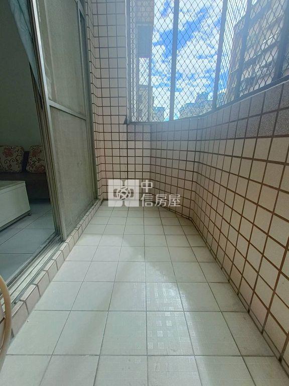 (A)環中商圈4房樓中樓(閣泰新第)(中信卓越團隊)房屋室內格局與周邊環境