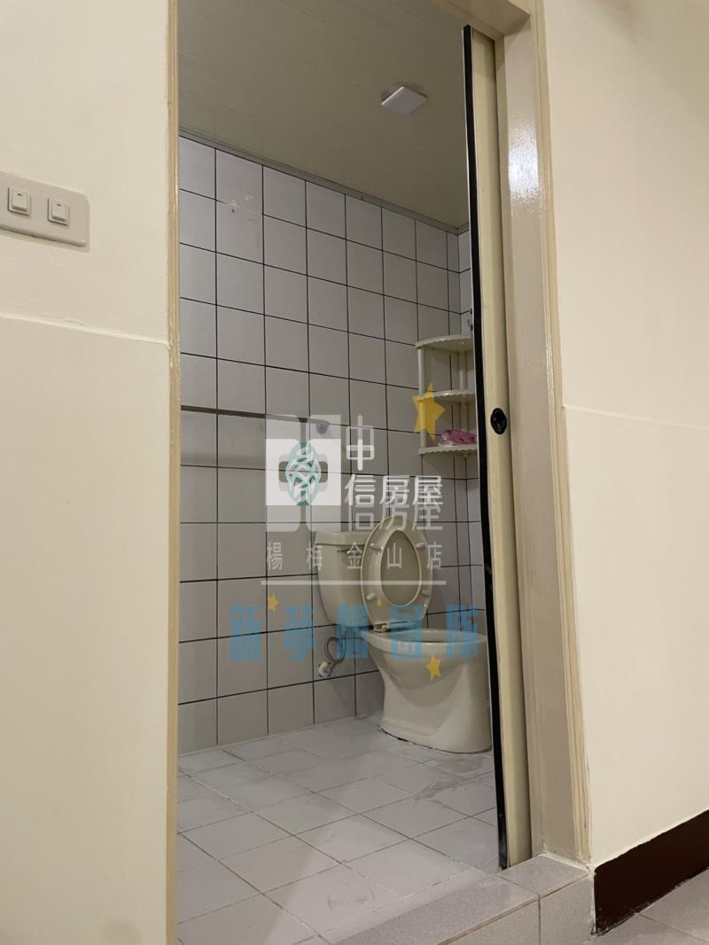【新夢想】愛買室內超大坪數美電梯房屋室內格局與周邊環境