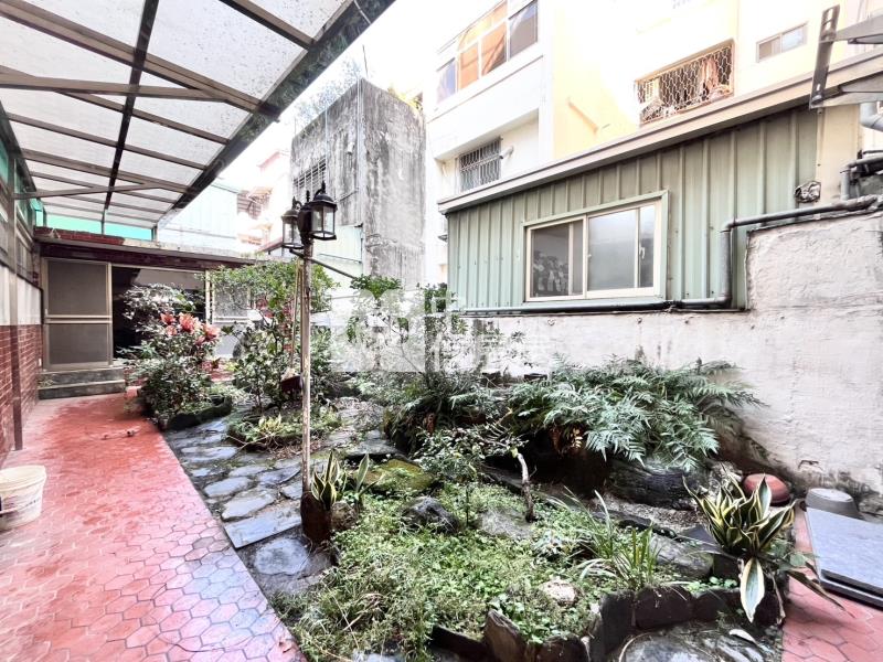 天津商圈朝南大地坪美墅房屋室內格局與周邊環境