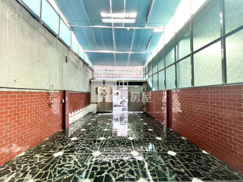 天津商圈朝南大地坪美墅房屋室內格局與周邊環境