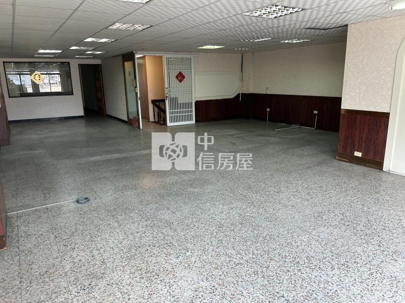 大面寬大地坪店住兩用透天房屋室內格局與周邊環境