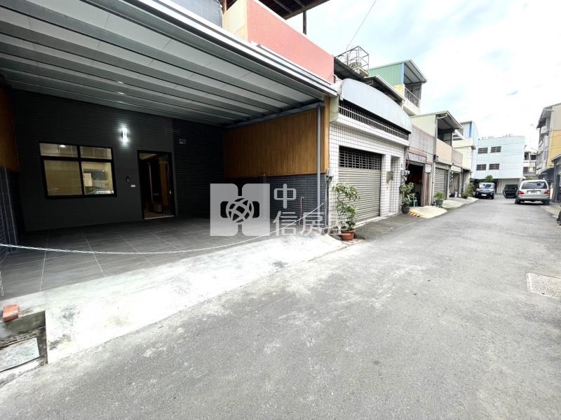 霧峰朝陽科大*孝親*雙車別墅房屋室內格局與周邊環境