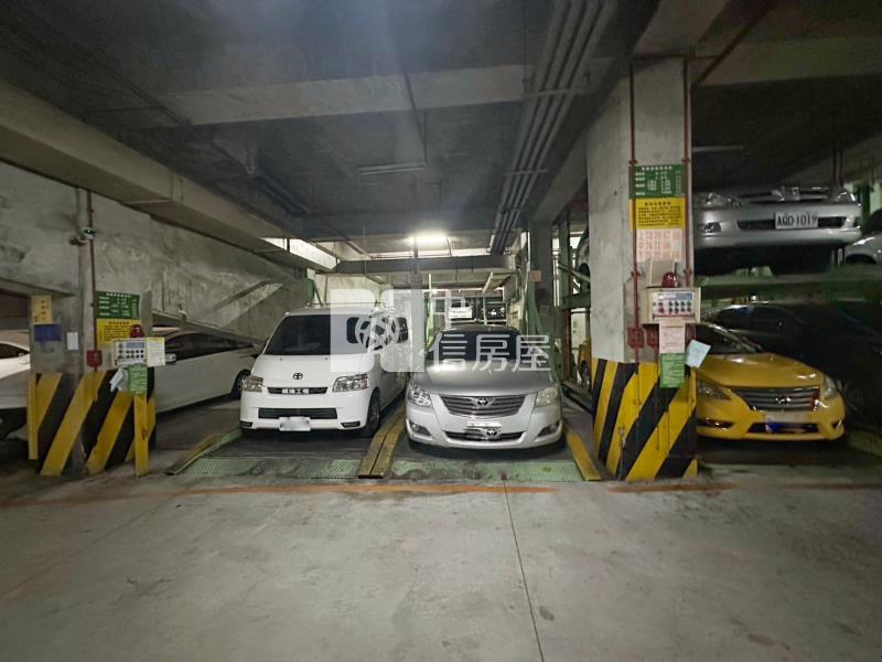 逢甲大學雅園3房車位房屋室內格局與周邊環境
