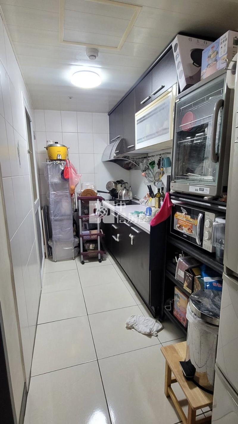 東方之星二期三房房屋室內格局與周邊環境