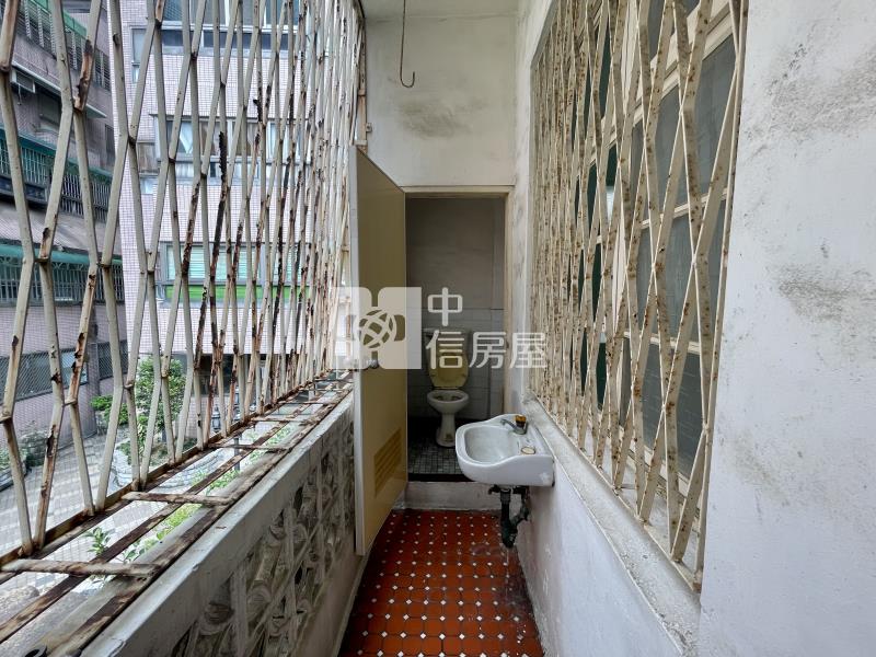 斗六中山路透天房屋室內格局與周邊環境
