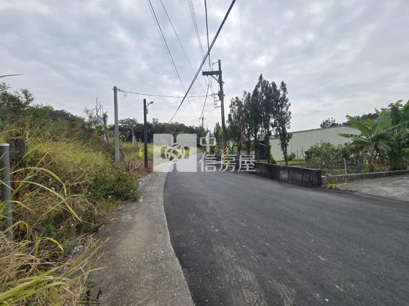 新化超值一甲大面寬一般農牧用地房屋室內格局與周邊環境