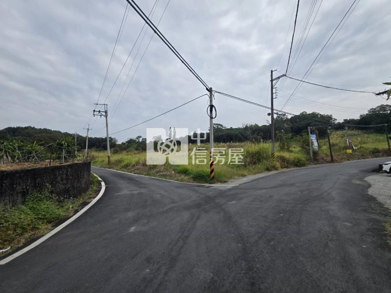 新化超值一甲大面寬一般農牧用地房屋室內格局與周邊環境