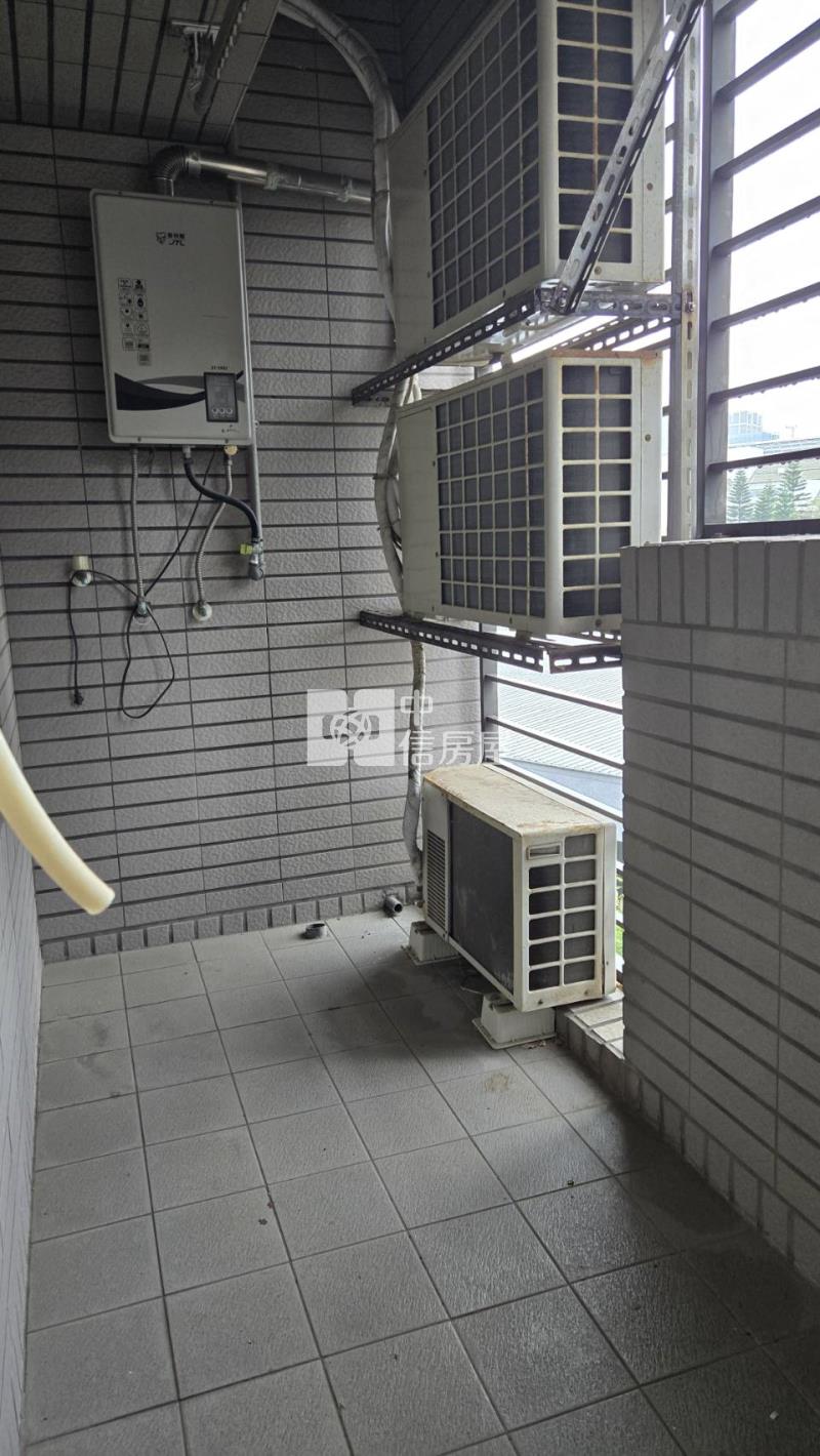 青埔特區三房+平面車位房屋室內格局與周邊環境