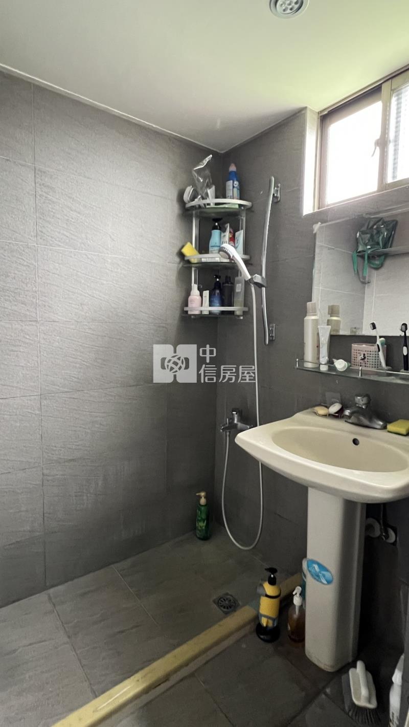 健保局湖景3+1房已租平車房屋室內格局與周邊環境