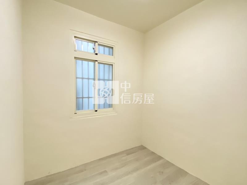 低總價中山商圈精美三樓公寓房屋室內格局與周邊環境