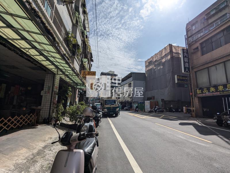 桃園愛買巨星世家一樓美三房車房屋室內格局與周邊環境