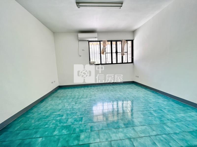 仁美國小大地坪車庫透天房屋室內格局與周邊環境