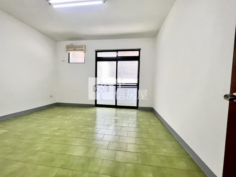 仁美國小大地坪車庫透天房屋室內格局與周邊環境