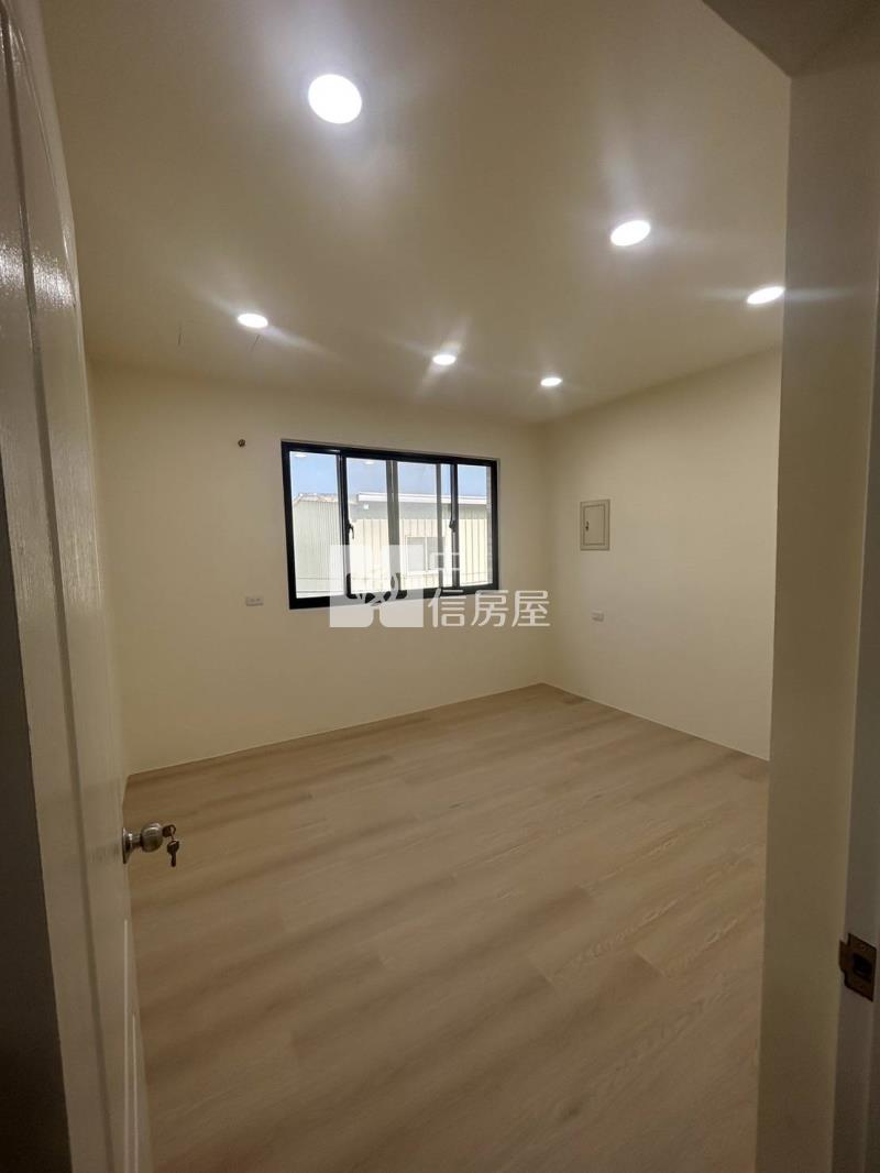 南豐路孝親房美透天房屋室內格局與周邊環境