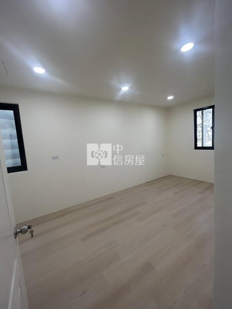 南豐路孝親房美透天房屋室內格局與周邊環境