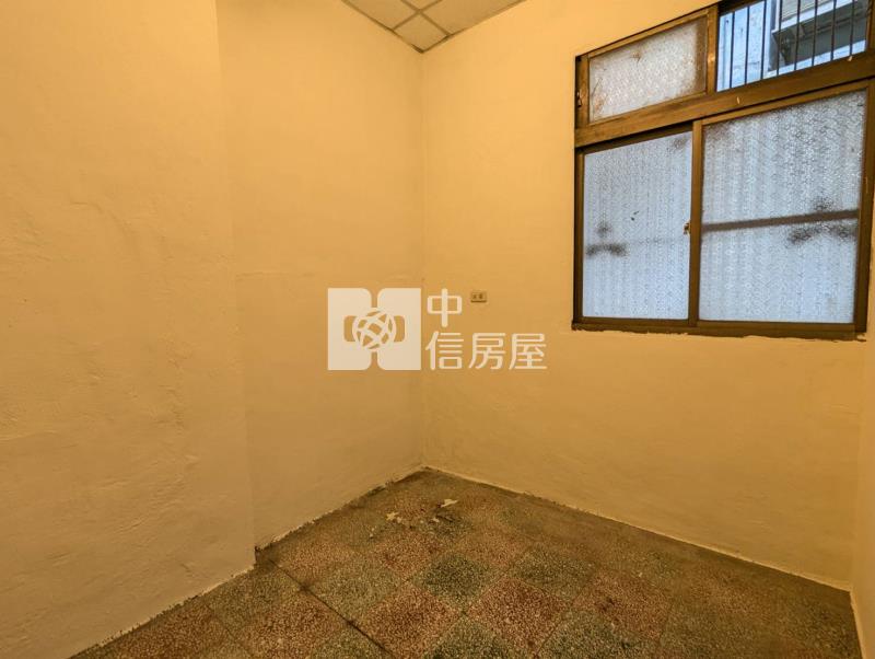 龍岡國小旁5房透天房屋室內格局與周邊環境