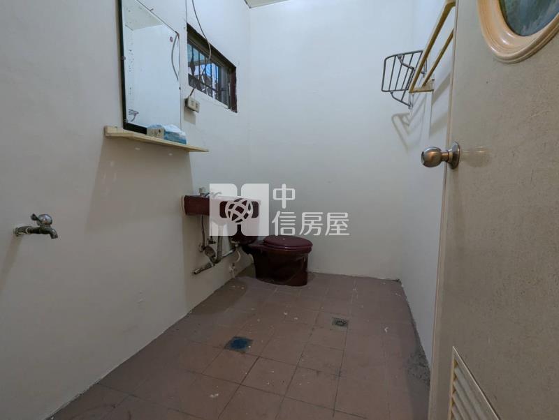 龍岡國小旁5房透天房屋室內格局與周邊環境