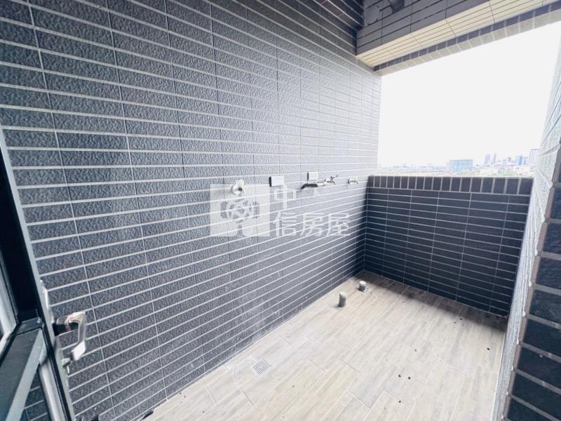 *近A20捷運青埔旁全新4房車房屋室內格局與周邊環境