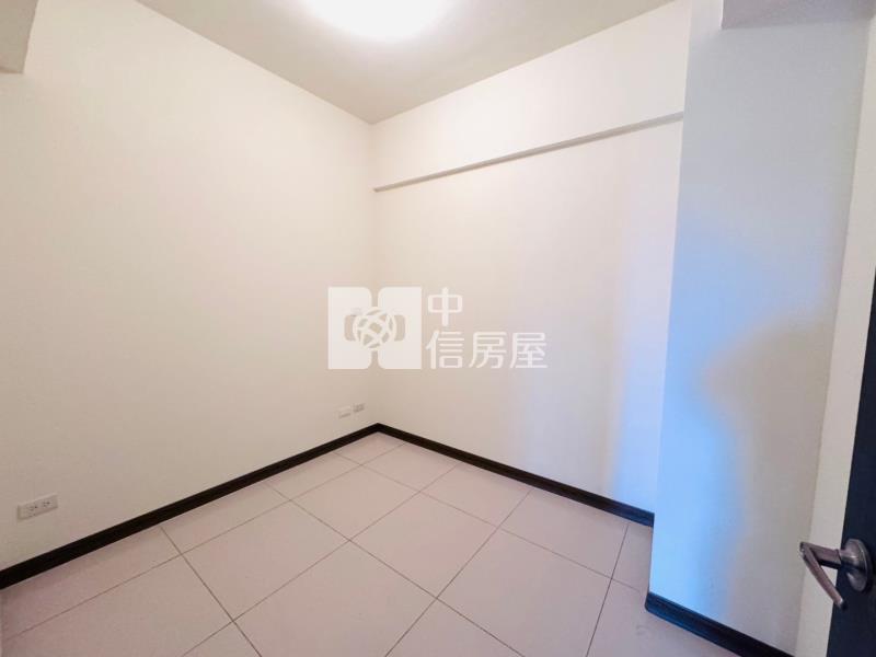 *近A20捷運青埔旁全新4房車房屋室內格局與周邊環境