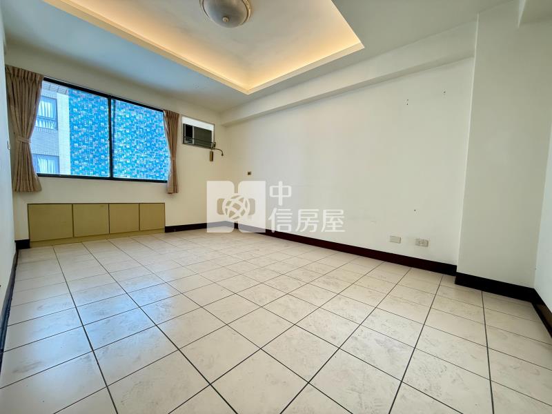 昌平商圈3房附車位房屋室內格局與周邊環境