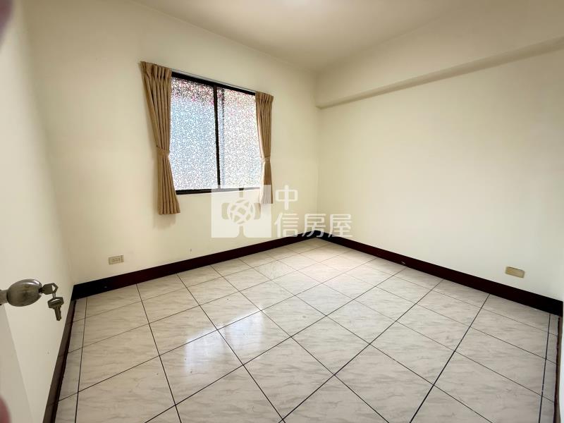 昌平商圈3房附車位房屋室內格局與周邊環境