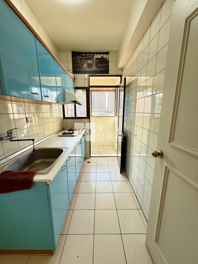 昌平商圈3房附車位房屋室內格局與周邊環境