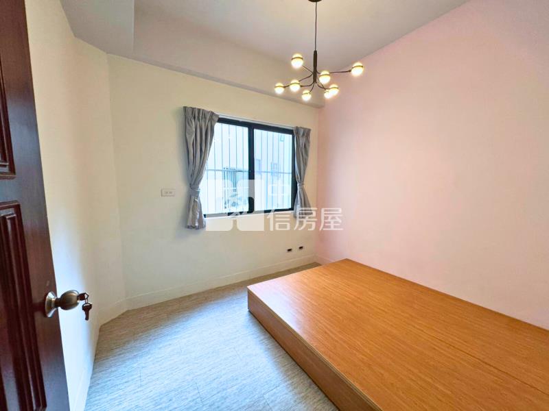 大連路文青透店房屋室內格局與周邊環境