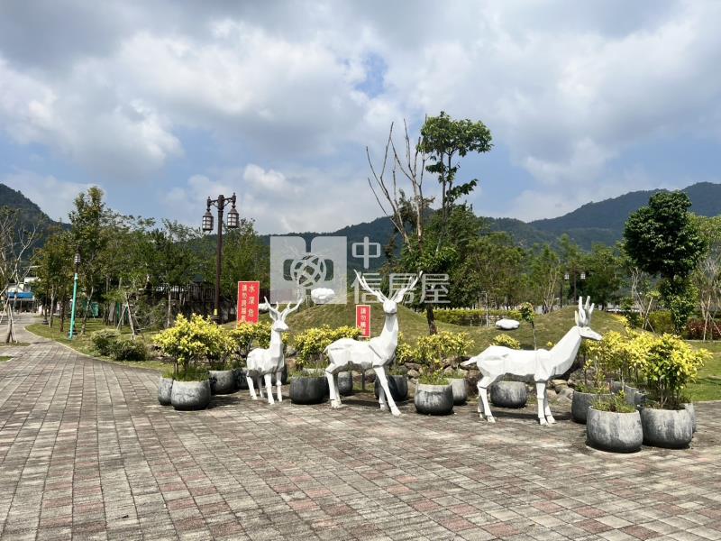 牛的山田+建房屋室內格局與周邊環境
