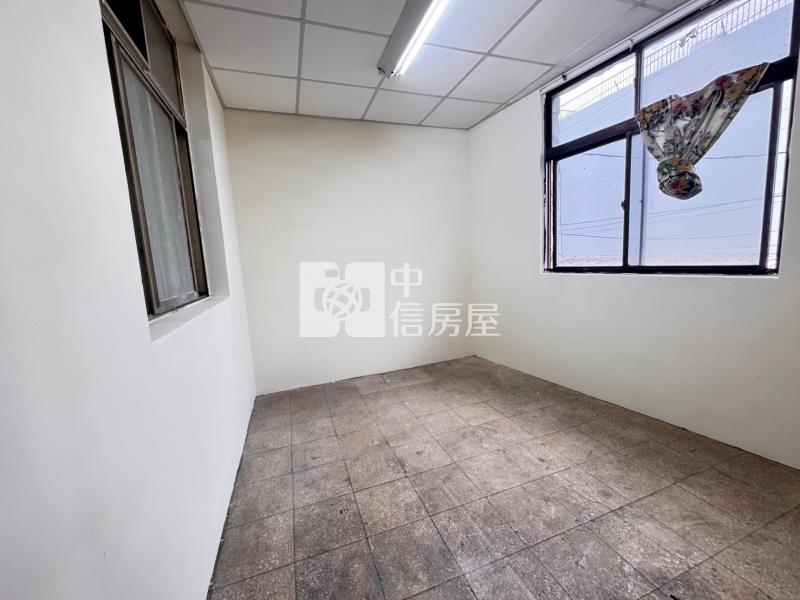 龍岡國小超值透天房屋室內格局與周邊環境