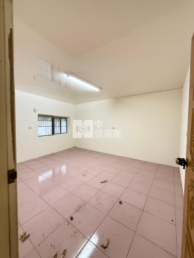 龍岡國小旁透天房屋室內格局與周邊環境