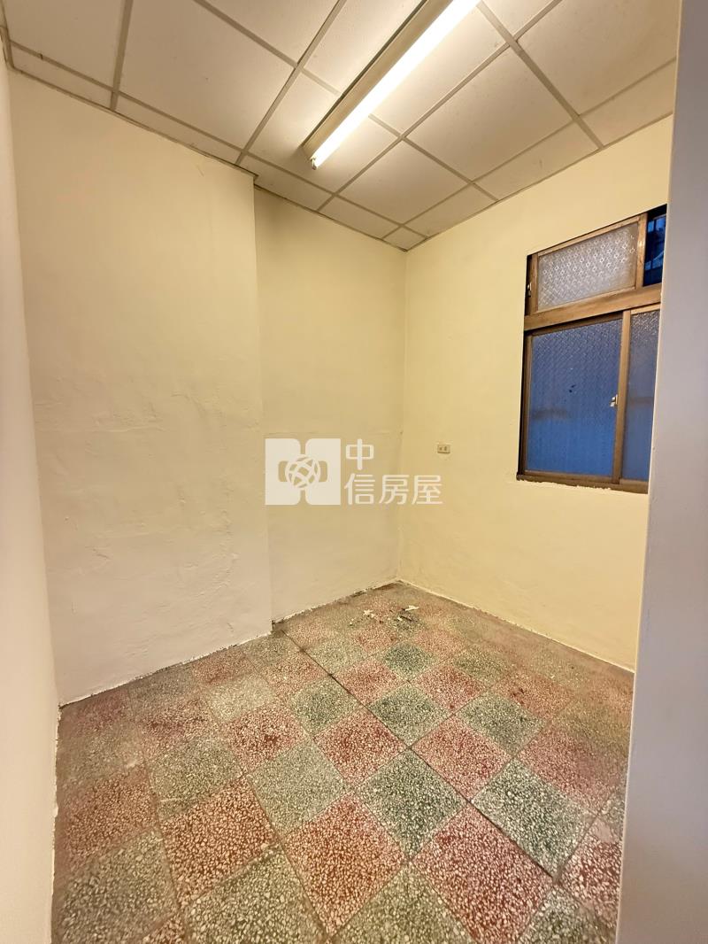 龍岡國小旁透天房屋室內格局與周邊環境