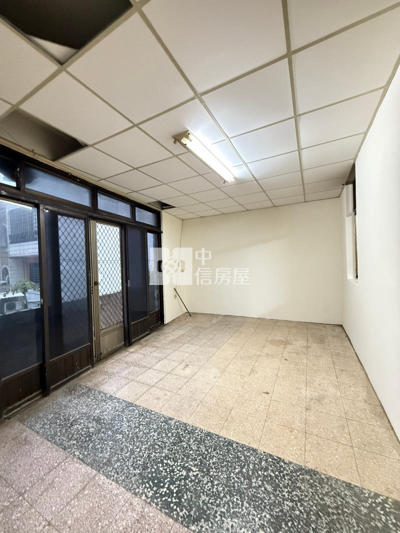 龍岡國小旁透天房屋室內格局與周邊環境